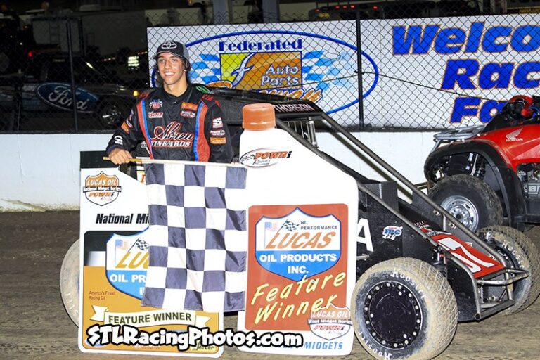 August 7th, 2015: Tanner Thorson takes POWRi Midget win at Federated Auto Parts Raceway at I-55!