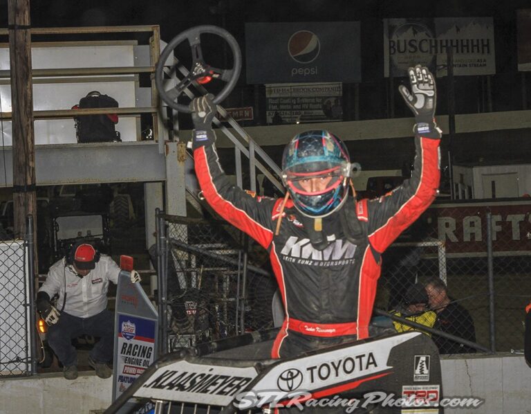 Klaasmeyer Wins at Federated Auto Parts Raceway at I-55, Sweeps POWRi Weekend