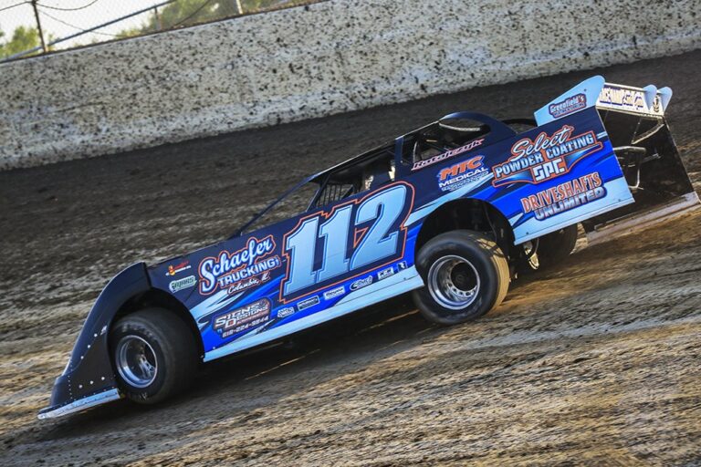 Racing is a GO for tonight at Federated Auto Parts Raceway at I-55!