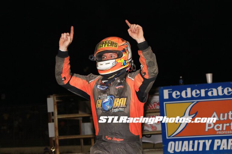 Kyle Steffens wins Modified thriller at Federated Auto Parts Raceway at I-55