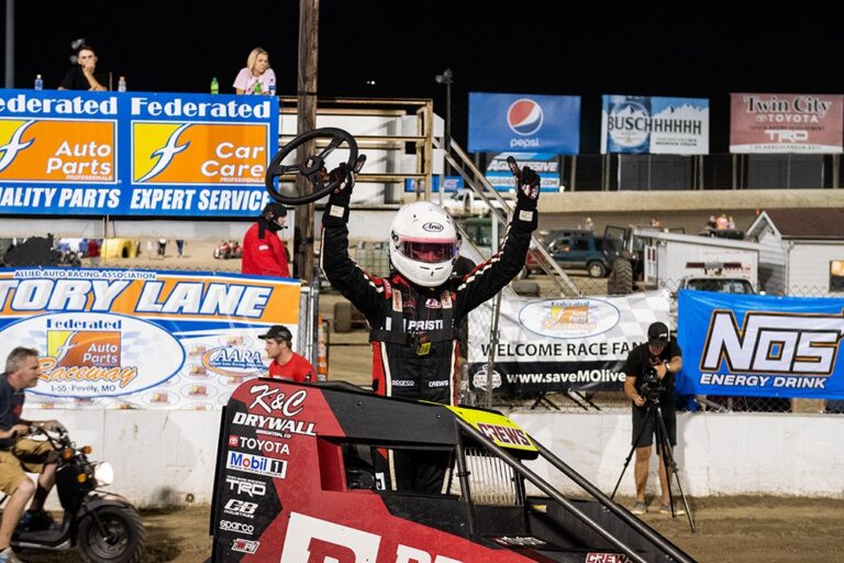 Brent Crews Steals Night One at Federated Auto Parts Raceway at I-55